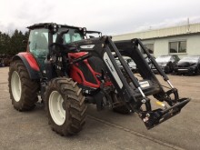 Valtra Landwirtschaftstraktor