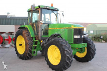 John Deere Landwirtschaftstraktor