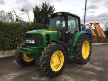 John Deere Landwirtschaftstraktor