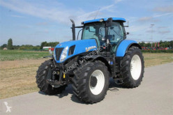 New Holland Landwirtschaftstraktor