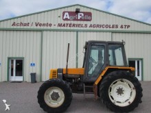 tracteur agricole Renault