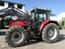 Massey Ferguson Landwirtschaftstraktor