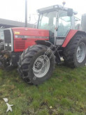 trattore agricolo Massey Ferguson