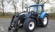 New Holland TS135A Landwirtschaftstraktor