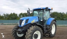 New Holland T7 - Tier 4A T7040 MFWD Landwirtschaftstraktor
