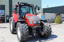 Valtra Landwirtschaftstraktor