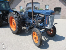 Fordson blauwe reiger farm tractor