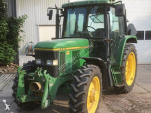 John Deere Landwirtschaftstraktor