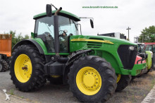 John Deere Landwirtschaftstraktor
