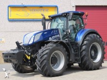 New Holland Landwirtschaftstraktor
