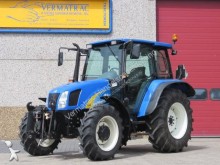 New Holland Landwirtschaftstraktor