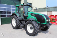 Valtra Landwirtschaftstraktor