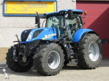New Holland Landwirtschaftstraktor