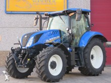 New Holland Landwirtschaftstraktor