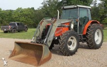 Massey Ferguson Landwirtschaftstraktor