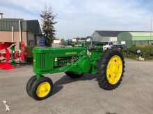 John Deere Landwirtschaftstraktor