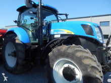 New Holland Landwirtschaftstraktor