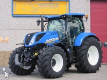 New Holland Landwirtschaftstraktor