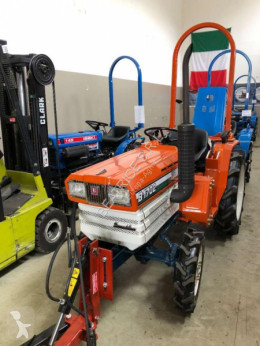 tracteur agricole Kubota B 1702DT