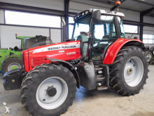 Massey Ferguson Landwirtschaftstraktor
