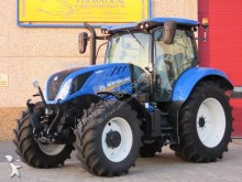 New Holland Landwirtschaftstraktor