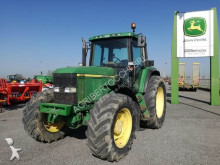 John Deere 6910