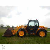 tracteur agricole JCB