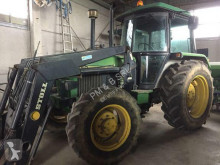 trattore agricolo John Deere 2450 SG2