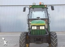 John Deere Landwirtschaftstraktor