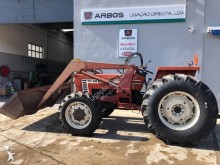 zemědělský traktor New Holland 70-66