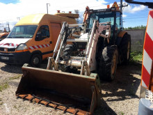 tractor agricol Renault