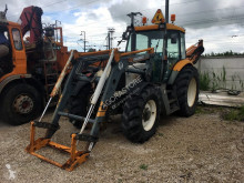 tractor agricol Renault