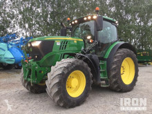 tracteur agricole John Deere 6215R