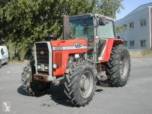 ciągnik rolniczy stary typ ciągnika Massey Ferguson