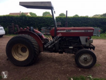 trattore agricolo Massey Ferguson