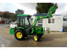 tracteur agricole John Deere 3036E