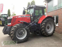 селскостопански трактор Massey Ferguson