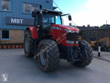 селскостопански трактор Massey Ferguson