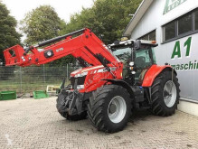 селскостопански трактор Massey Ferguson
