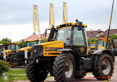 tractor agricol JCB Fastrac 2140