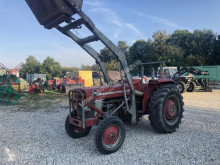 селскостопански трактор Massey Ferguson