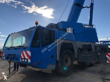 grua móvel Demag