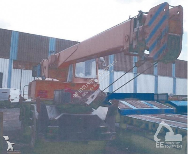 Voir les photos Grue nc CORPET 4418 A
