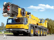 Grove mobile crane