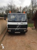 grue auxiliaire Mercedes