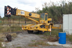 Coles mobile crane