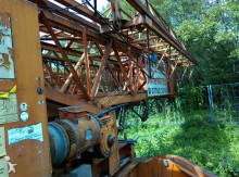 n/a self-erecting crane