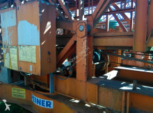 n/a self-erecting crane