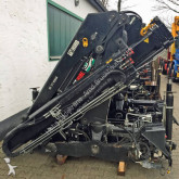 grue auxiliaire Hiab