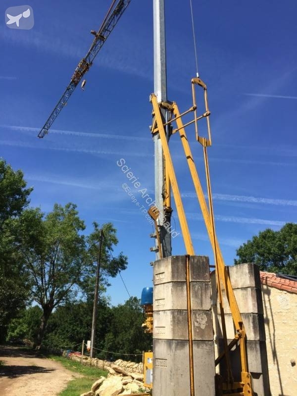 Voir les photos Grue Potain HD 14 C